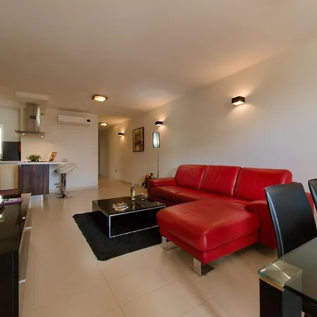 The Olive Apartment *